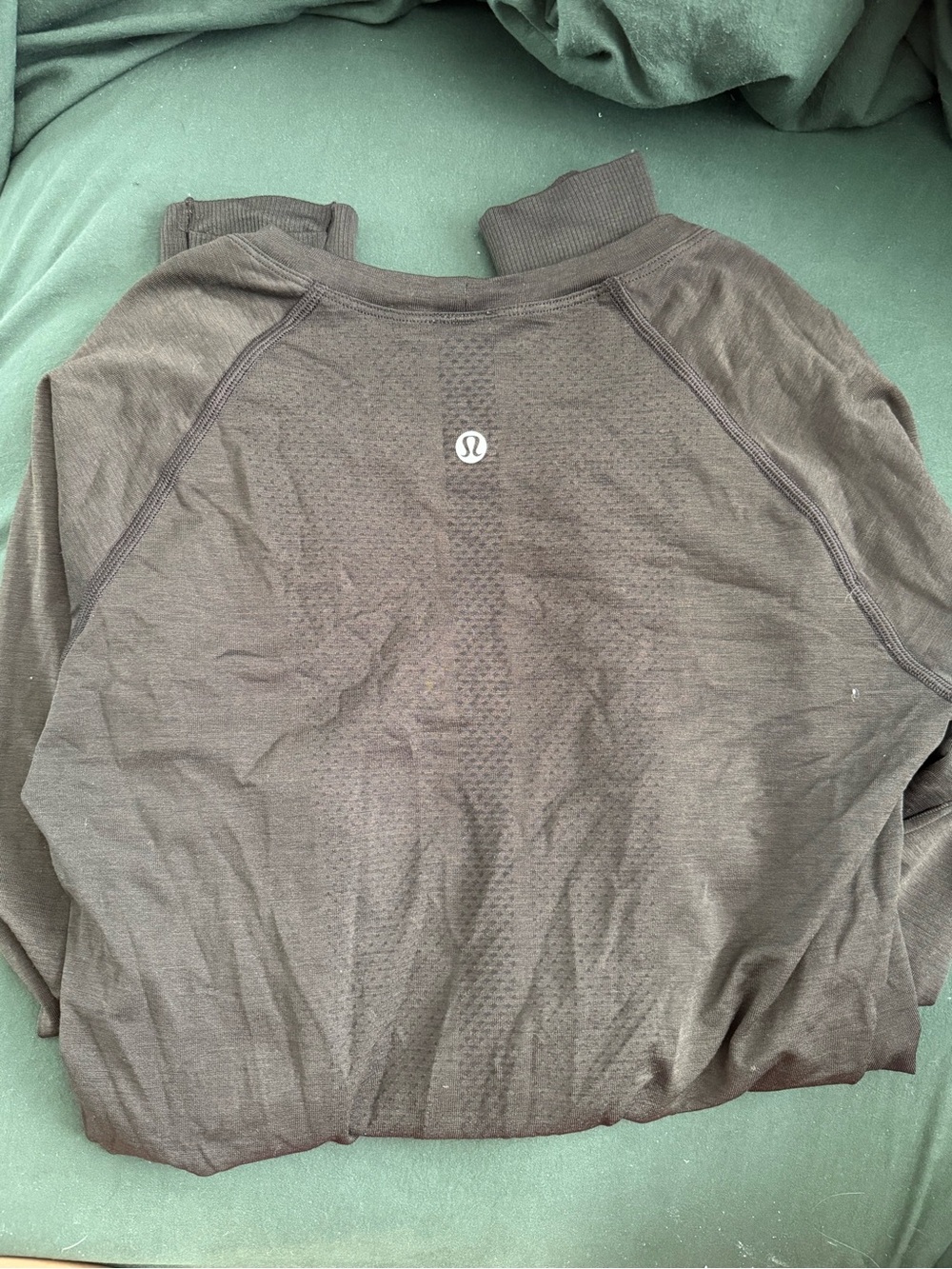 LULULEMON Black Long Sleeve Athletic Top